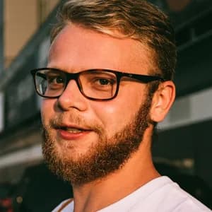 Kyle Baker Global Correspondent