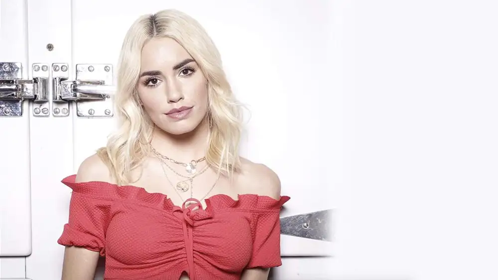 What is the IQ of Lali Espósito? And how smart is Lali Espósito?