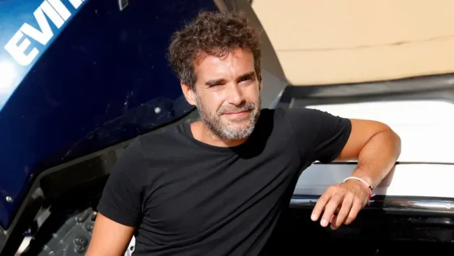 What is the IQ of Nicolás Cabré? And how smart is Nicolás Cabré?