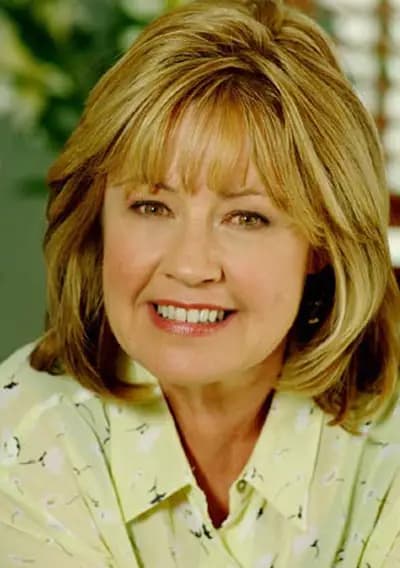 Noni Hazlehurst