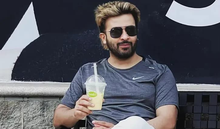 What is the IQ of Shakib Khan? And how smart is Shakib Khan?