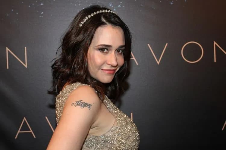 What is the IQ of Alessandra Negrini? And how smart is Alessandra Negrini?