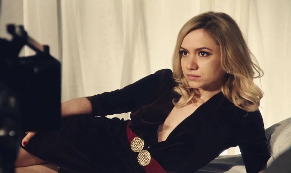 What is the IQ of Cristina Lago? And how smart is Cristina Lago?