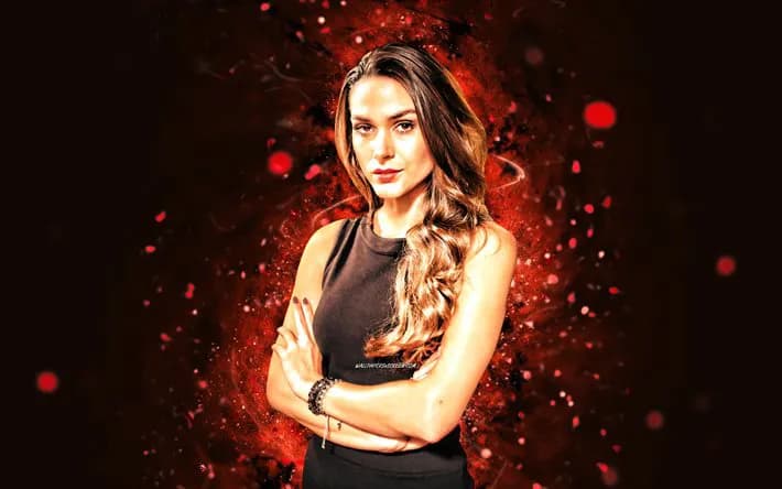 What is the IQ of Fernanda Machado? And how smart is Fernanda Machado?