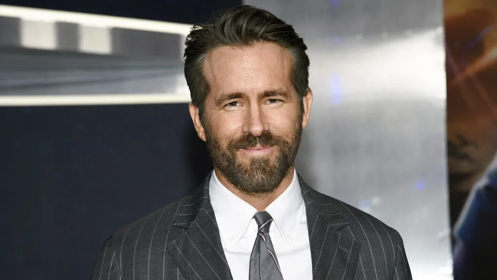 What is the IQ of Ryan Reynolds? And how smart is Ryan Reynolds?