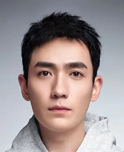 Zhu Yilong