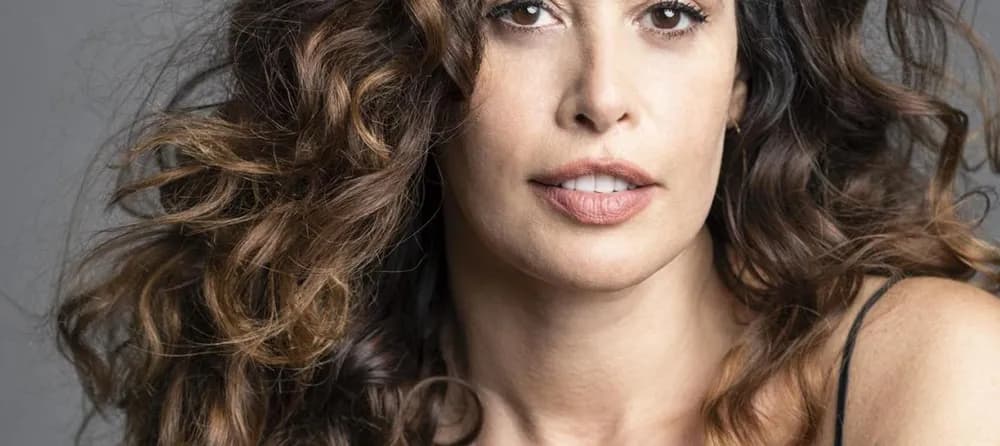 What is the IQ of Angie Cepeda? And how smart is Angie Cepeda?