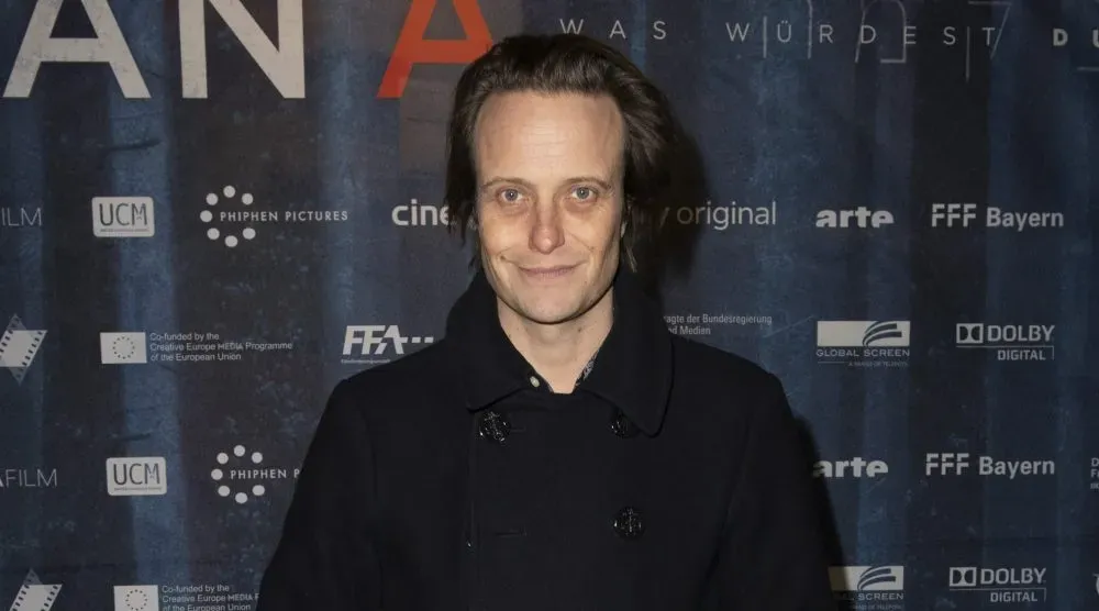 What is the IQ of August Diehl? And how smart is August Diehl?