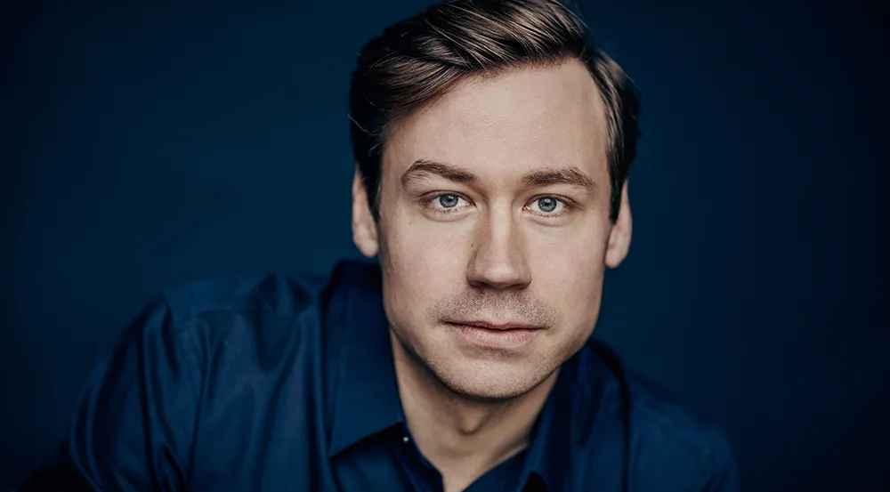 What is the IQ of David Kross? And how smart is David Kross?