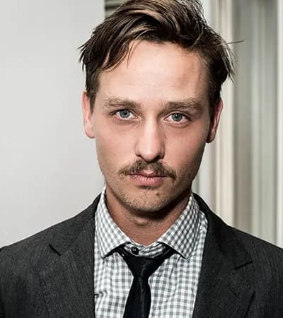 Tom Schilling