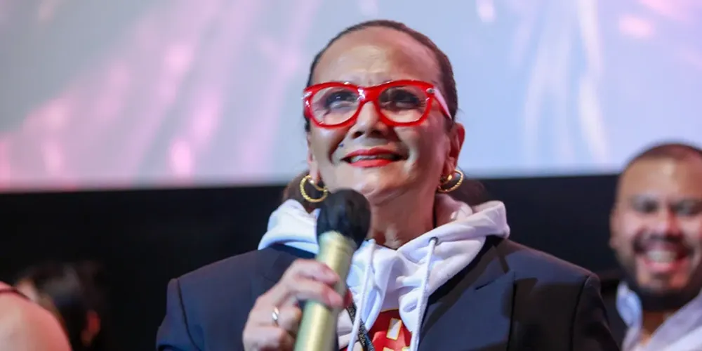 What is the IQ of Christine Hakim? And how smart is Christine Hakim?