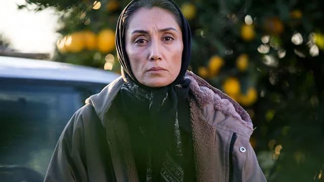 What is the IQ of Hedyeh Tehrani? And how smart is Hedyeh Tehrani?