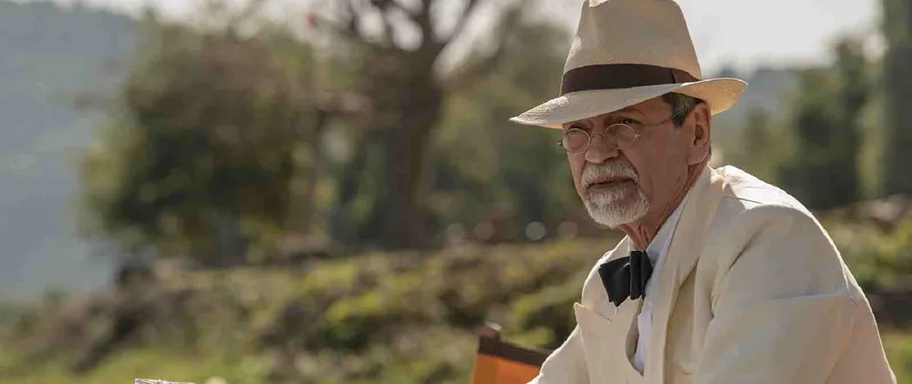 What is the IQ of Fabrizio Bentivoglio? And how smart is Fabrizio Bentivoglio?