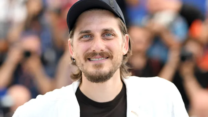 What is the IQ of Luca Marinelli? And how smart is Luca Marinelli?