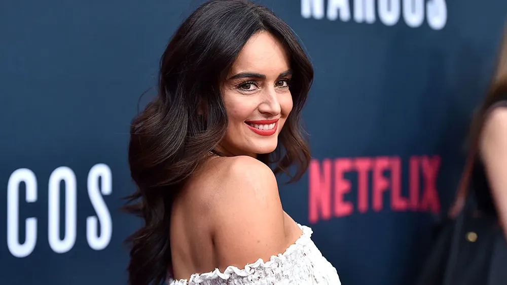 What is the IQ of Ana de la Reguera? And how smart is Ana de la Reguera?