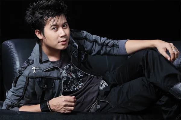 What is the IQ of Nay Toe? And how smart is Nay Toe?