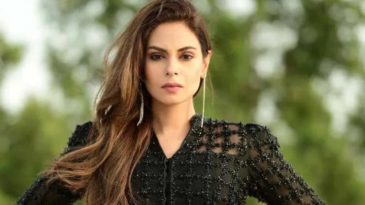 What is the IQ of Amar Khan? And how smart is Amar Khan?