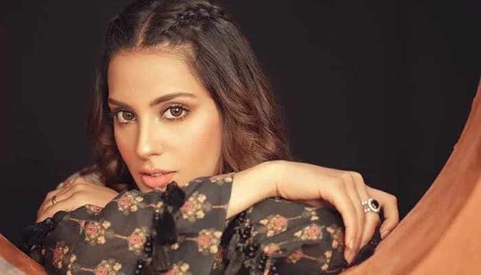 What is the IQ of Iqra Aziz? And how smart is Iqra Aziz?