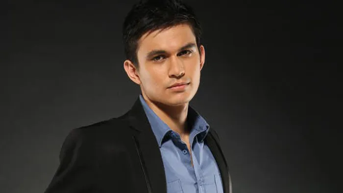 What is the IQ of Tom Rodriguez? And how smart is Tom Rodriguez?