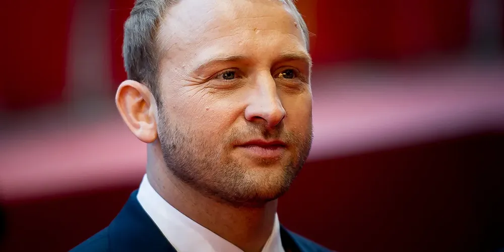 What is the IQ of Borys Szyc? And how smart is Borys Szyc?