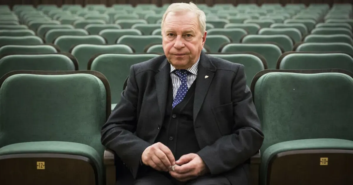 What is the IQ of Jerzy Stuhr? And how smart is Jerzy Stuhr?