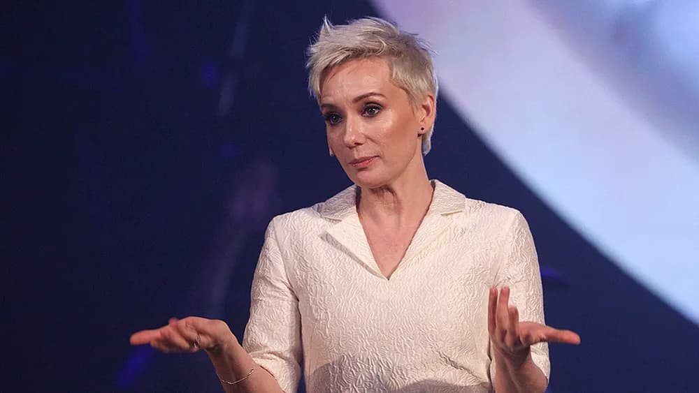 What is the IQ of Chulpan Khamatova? And how smart is Chulpan Khamatova?