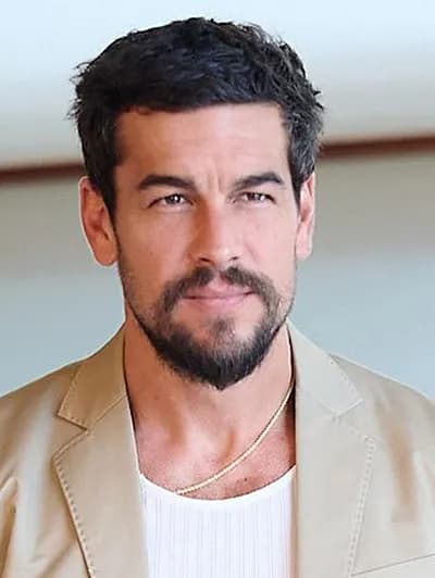 Mario Casas