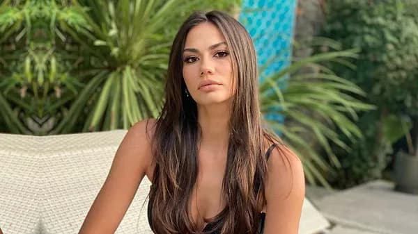 What is the IQ of Demet Özdemir? And how smart is Demet Özdemir?