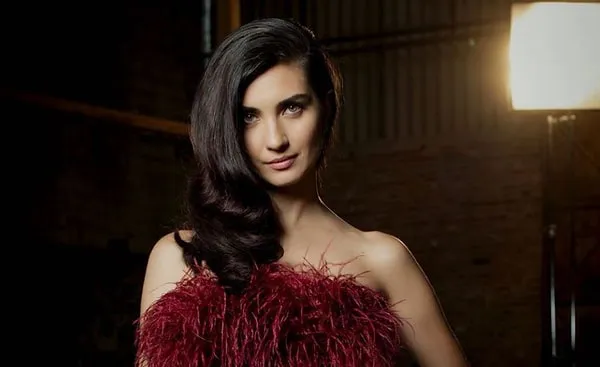 What is the IQ of Tuba Büyüküstün? And how smart is Tuba Büyüküstün?