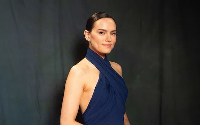 What is the IQ of Daisy Ridley? And how smart is Daisy Ridley?