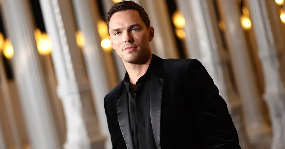 What is the IQ of Nicholas Hoult? And how smart is Nicholas Hoult?